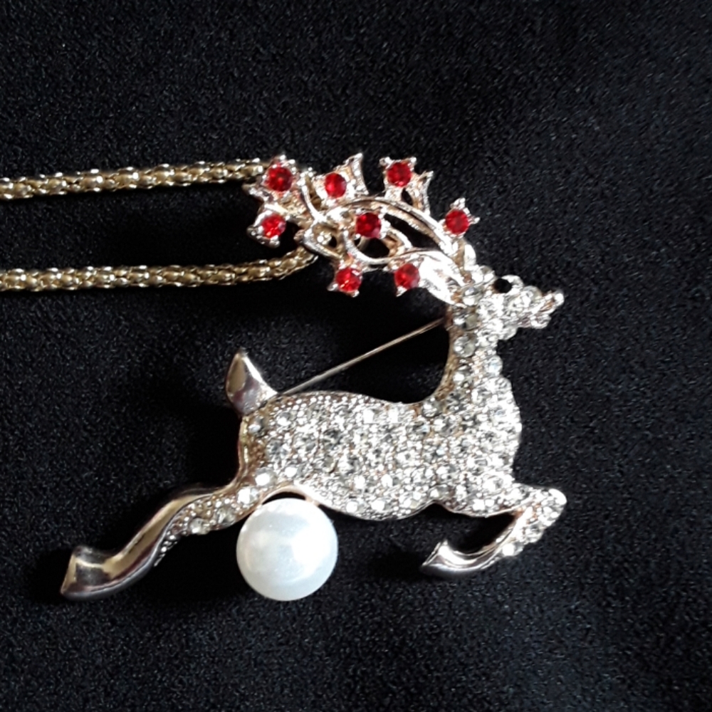 CRYSTAL REINDEER NECKLACE or BROOCH
